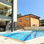 Apartment Flat With Common Pool In - Beahost