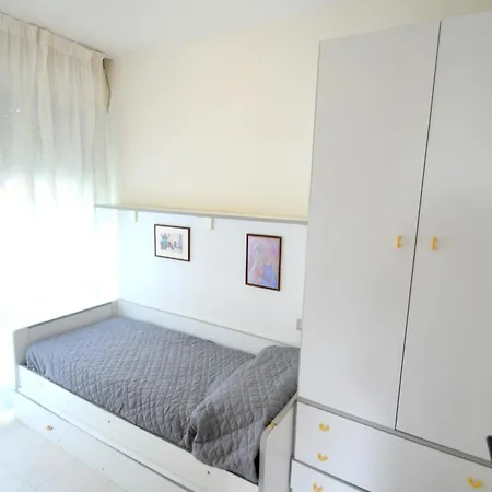 Flat With Common Pool In - Beahost Apartment Bibione