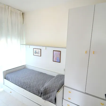 Flat With Common Pool In - Beahost