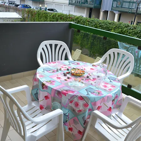 Flat With Common Pool In - Beahost Appartement Bibione